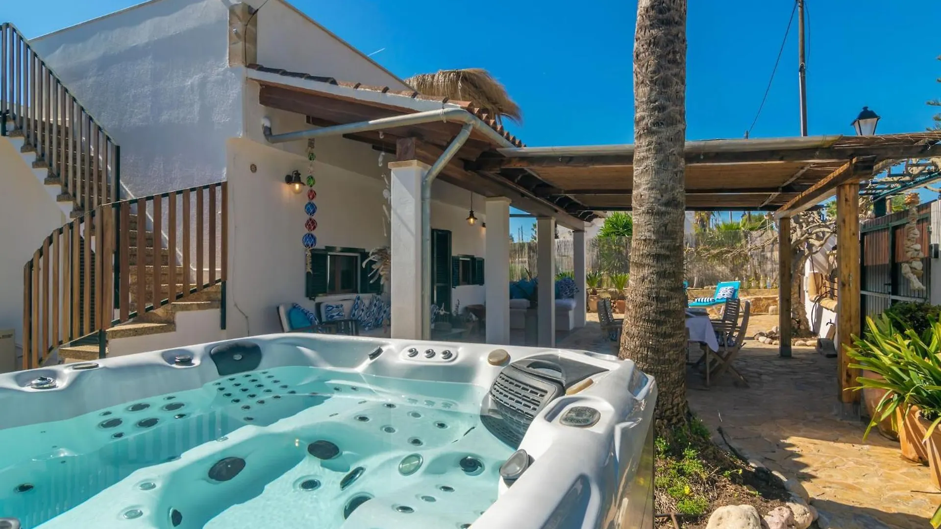 Cas Pati Son Moja - House In Cala Santanyi contacts